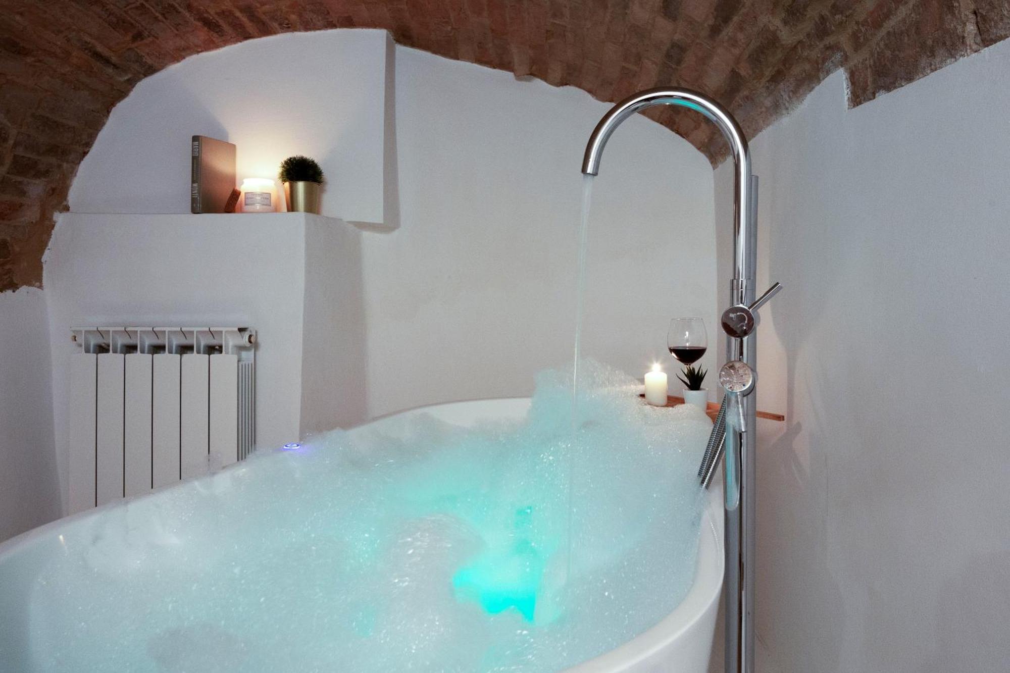 Medieval Flat With Whirlpool Bath 페루자 외부 사진